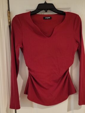 chic Red Long-Sleeve V-Neck Ruched Waist Top